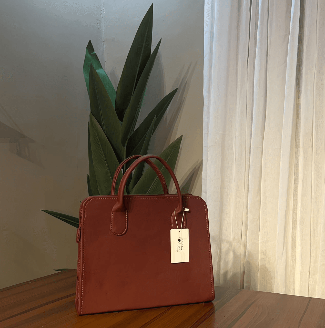 THE ENI BAG — Rust